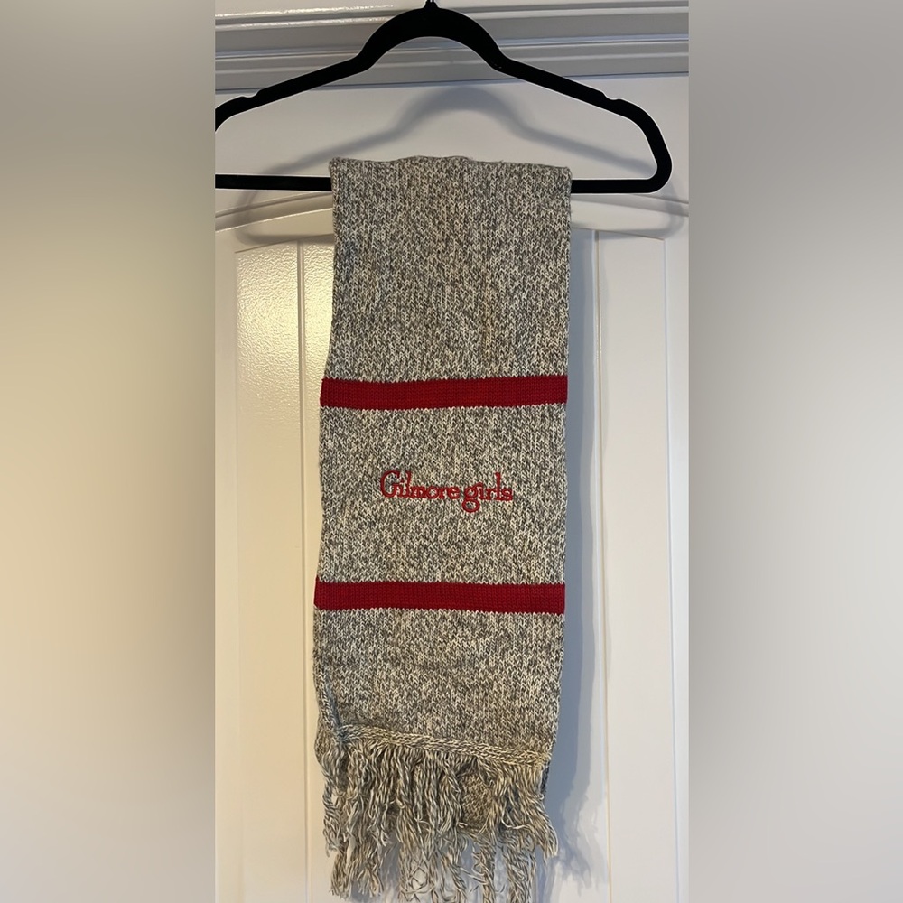 Women’s scarf